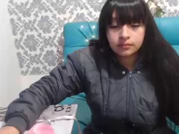 Thai Nude model fuck show (old clip)